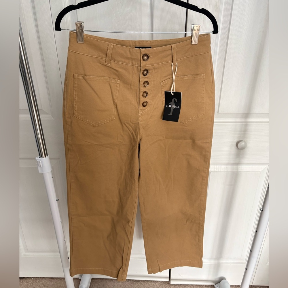 NWT Flamingals button wide leg crop khakis